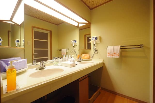 Twin Room, Mountain View