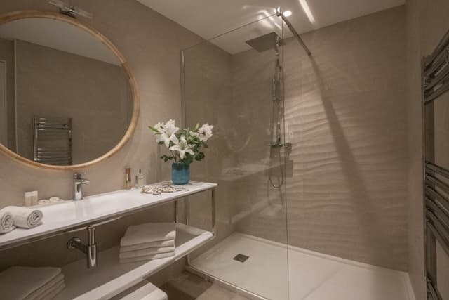 Standard Double Room, Ensuite