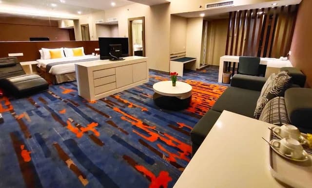 Executive Suite