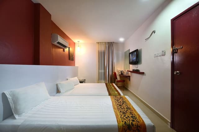 Standard Room, 2 Twin Beds, No Windows