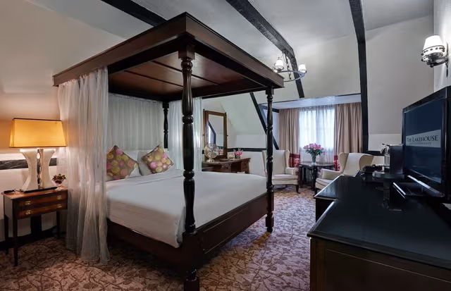 Deluxe Double or Twin Room