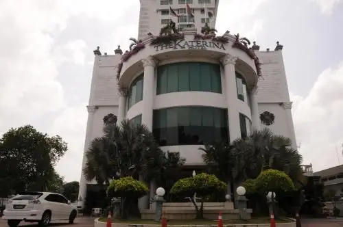 โรงแรมเดอะกาเตรีนา