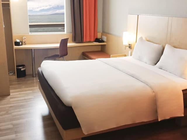 Deluxe Room, 1 Double Bed, Ocean View