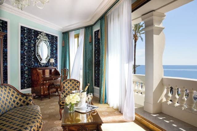 Signature Junior Suite