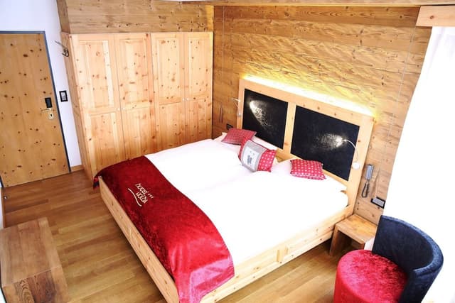 Superior Double Room, 1 Bedroom, Bathtub