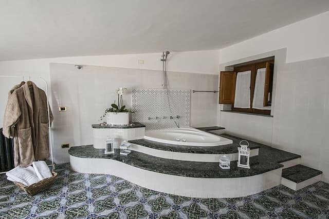 Suite, Jetted Tub, Sea View