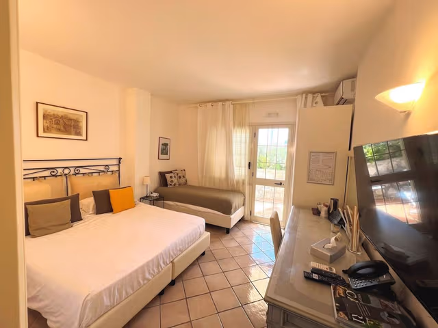 Standard Triple Room, Garden View