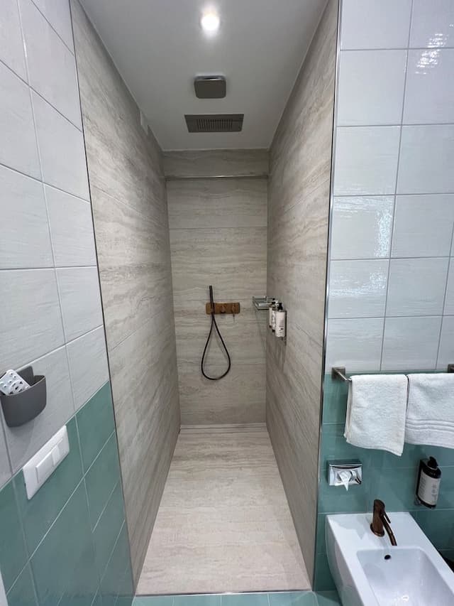 Deluxe Triple Room, Partial Sea View
