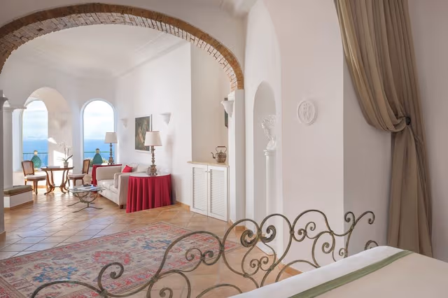 Suite (Caesar Master)