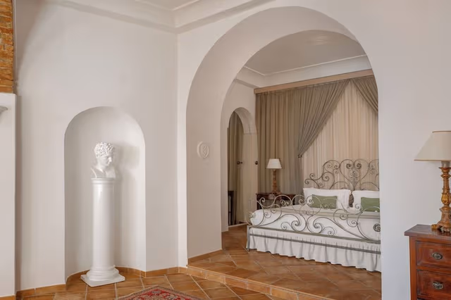 Suite (Caesar Master)