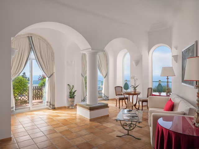 Suite (Caesar Master)