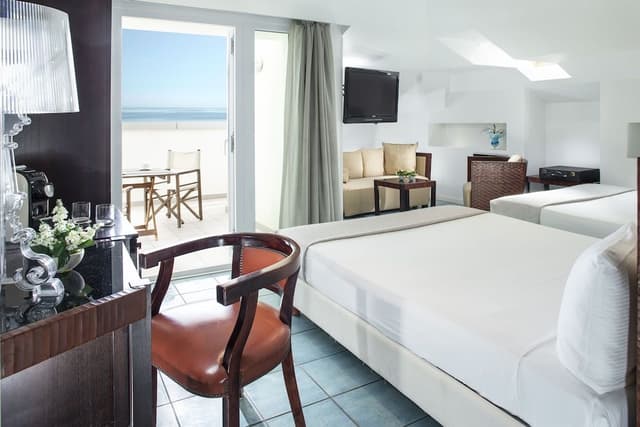 Junior Room, 2 Queen Beds, Hot Tub, Partial Sea View