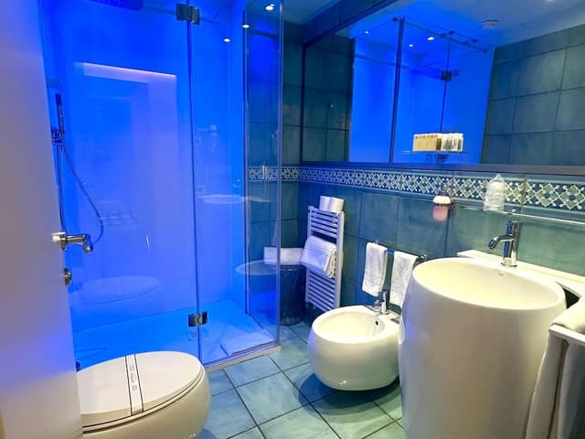 Deluxe Room, Hot Tub, Partial Sea View