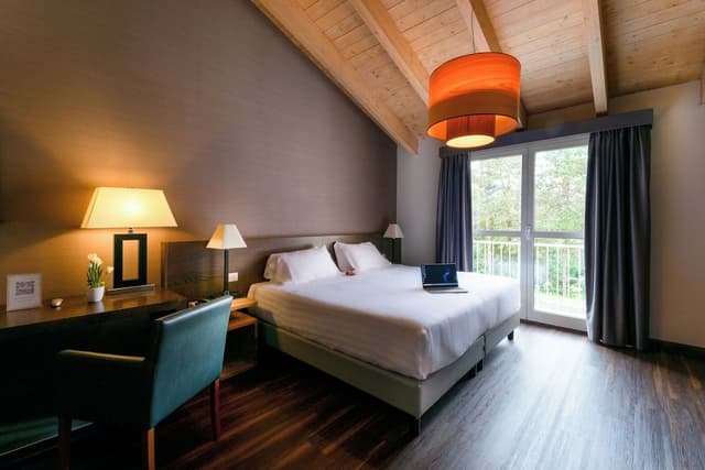 Classic Double Room Single Use, 1 King Bed