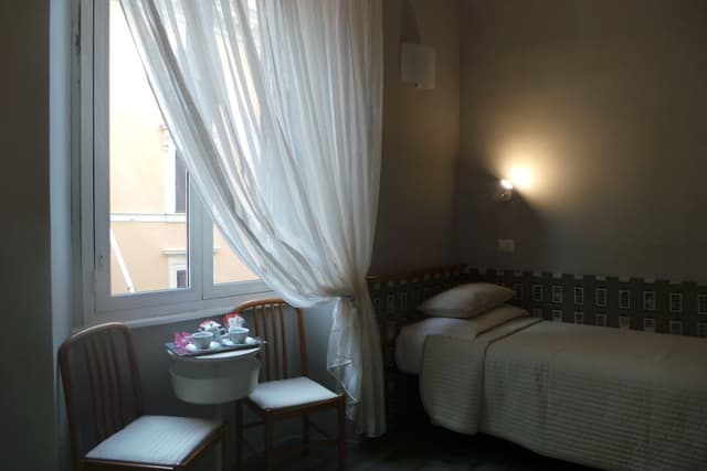 Double Room Single Use