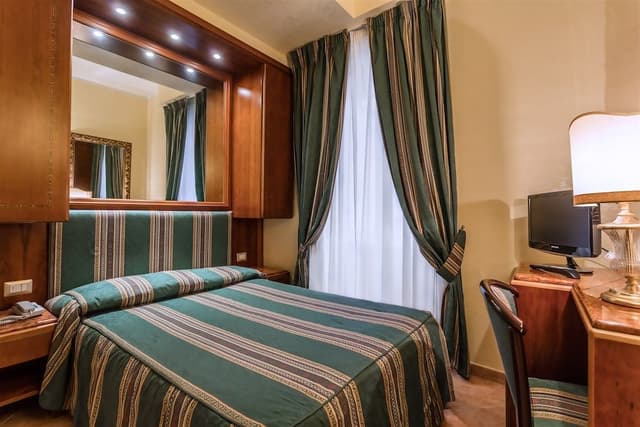 Economy Room