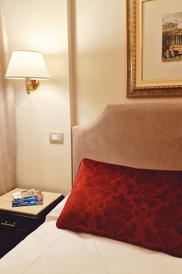 Economy Room