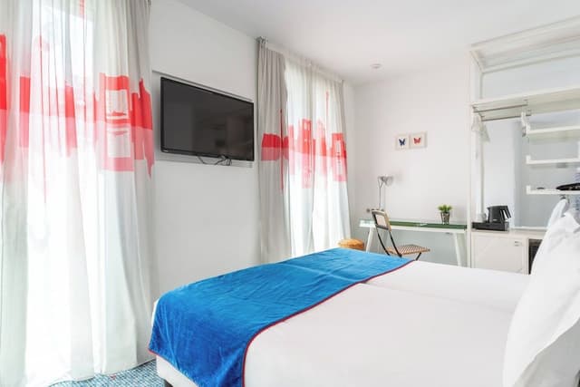Family Superior, 2 Rooms, includes soft minibar, courtesy tray, digital press