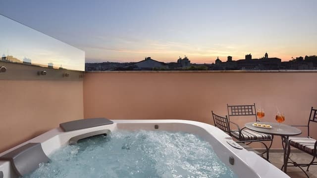 Suite, Hot Tub, City View (Panoramic Terrace)