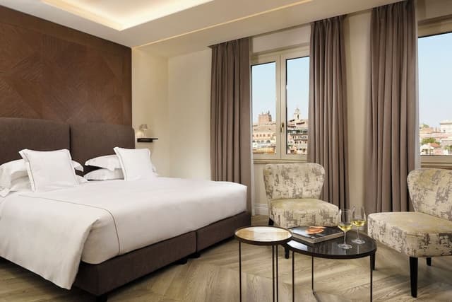 Family Room, City View (Deluxe)
