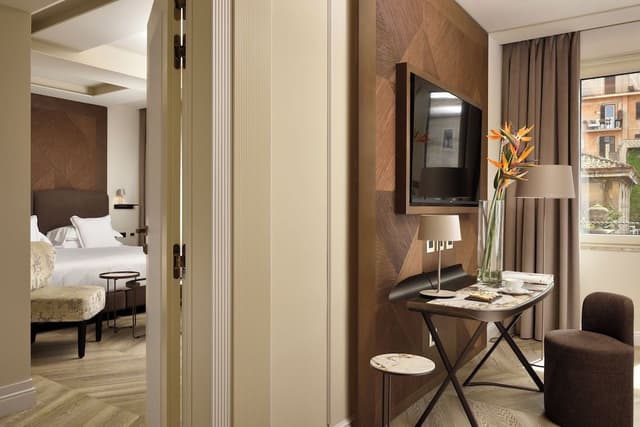 Family Room, City View (Deluxe)