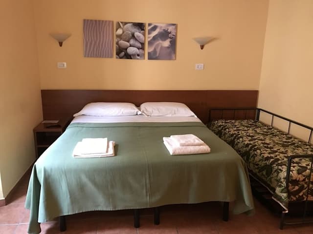 Triple Room