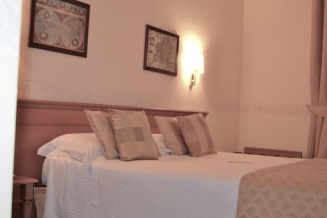 Comfort Single Room