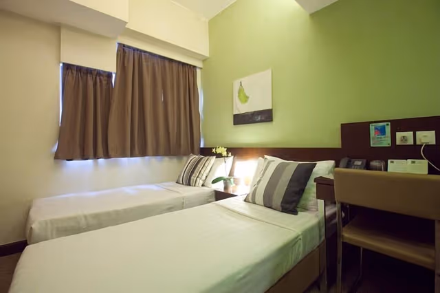 Standard Twin Room