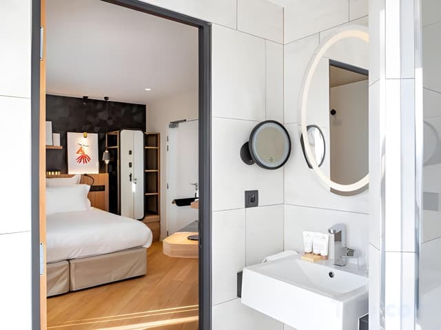Superior Balcony Room