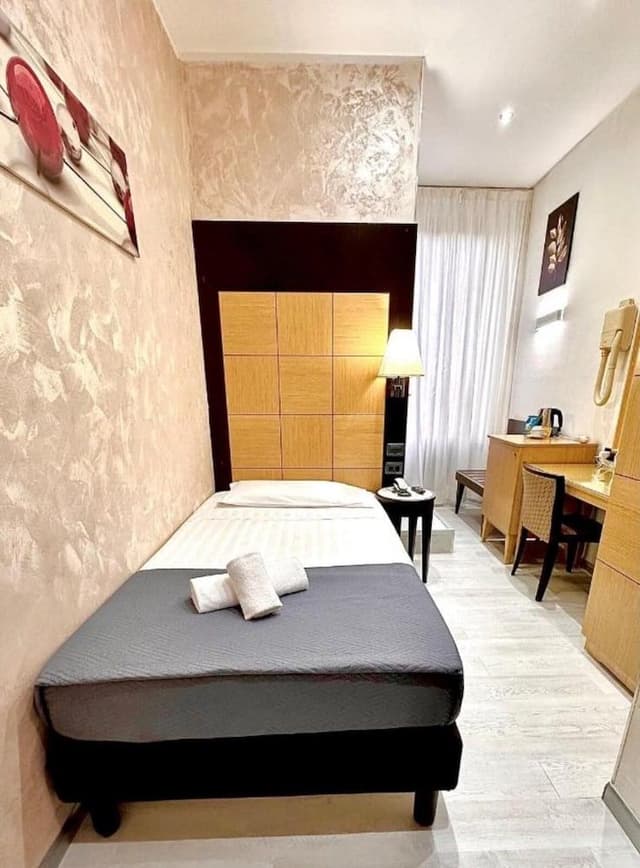 Classic Single Room