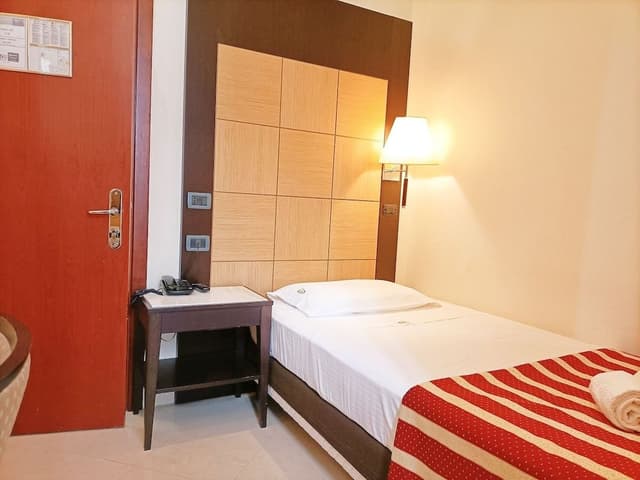 Classic Single Room