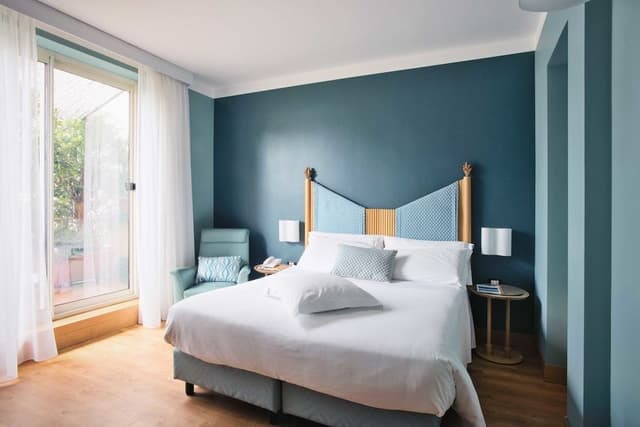 Deluxe Double Room, 1 King Bed, Terrace
