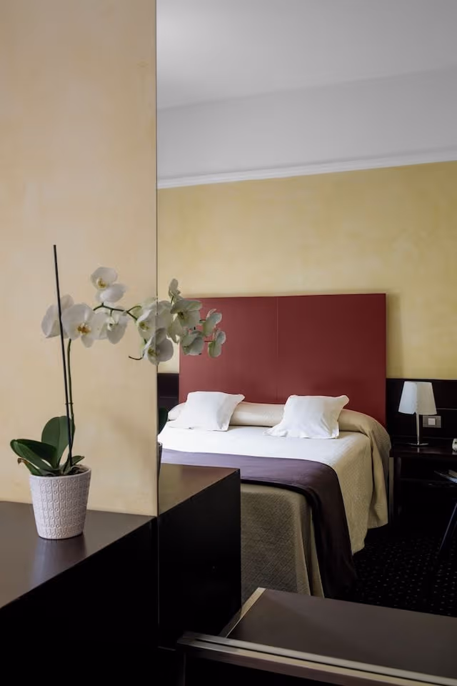 Double Room, 1 Queen Bed