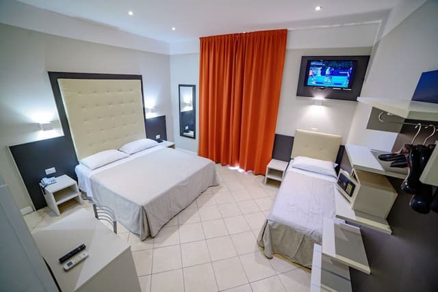 Basic Triple Room