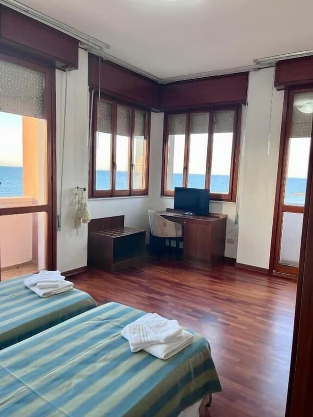 Double or Twin Room, Sea View