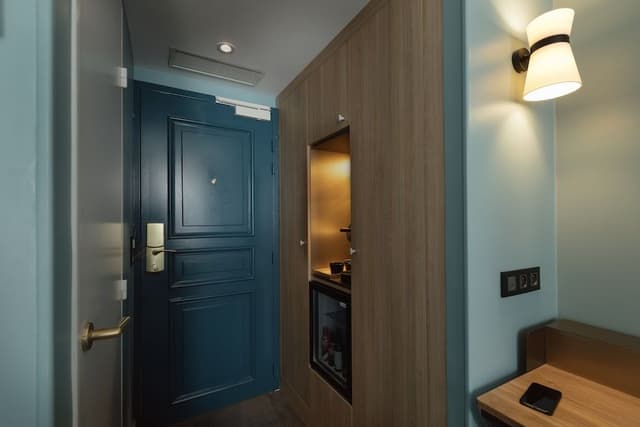 Classic Double Room, 1 Queen Bed, City View