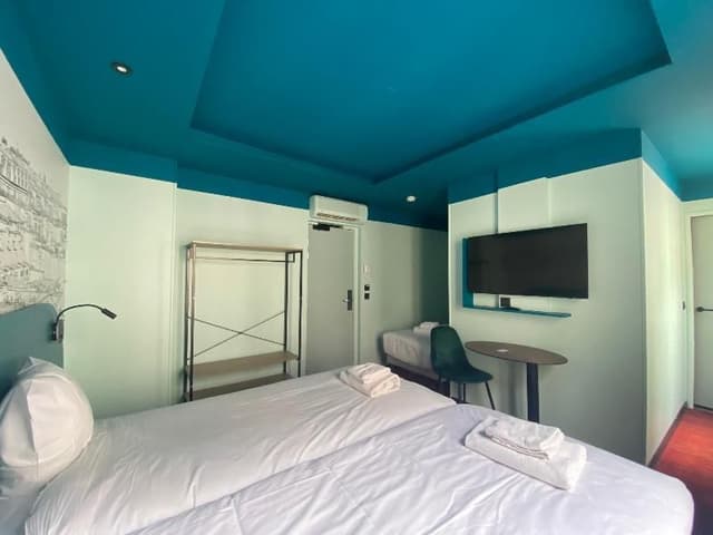 Standard Room with 2 Single Beds