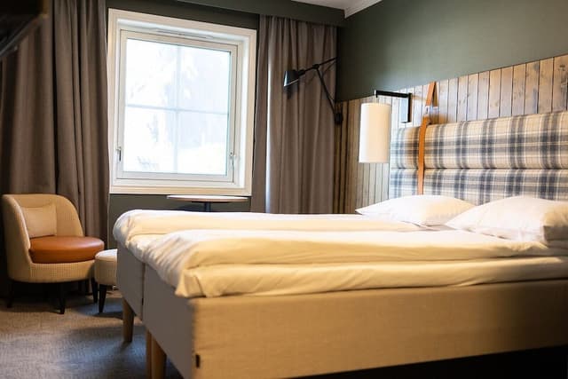 Standard Room, 1 King Bed