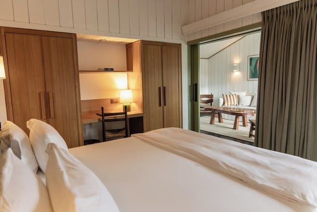 Signature Suite