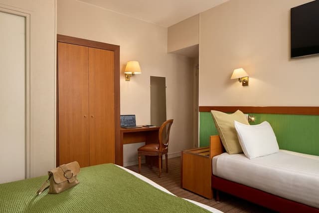 Comfort Triple Room