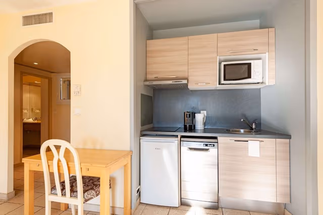 One bedroom apartment for 2 people with balcony and golf view
