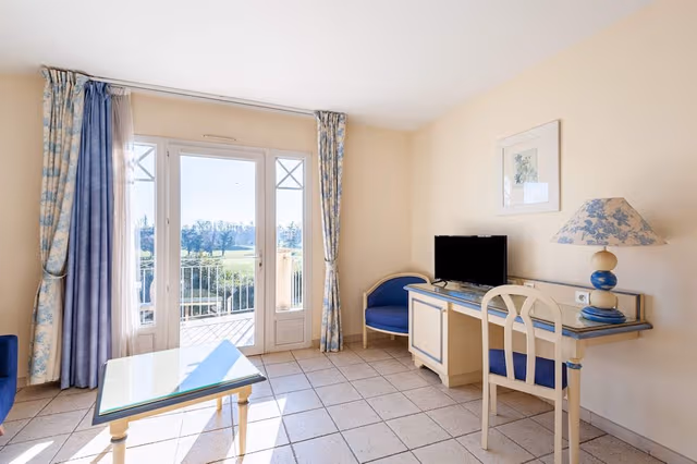 One bedroom apartment for 2 people with balcony and golf view