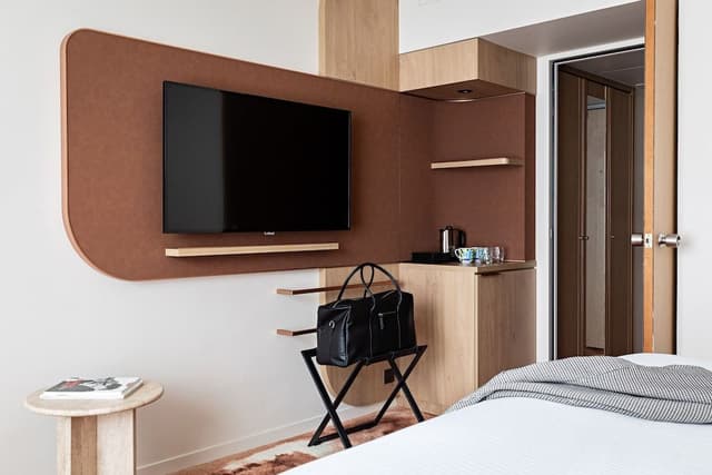 Superior Room, 1 King Bed