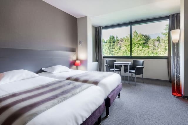 Superior Triple Room with 3 single beds, Park View