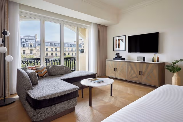 Champs Elysees view Suite