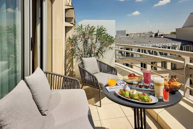 Terrace City View King Room