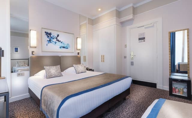 Prestige Triple Room