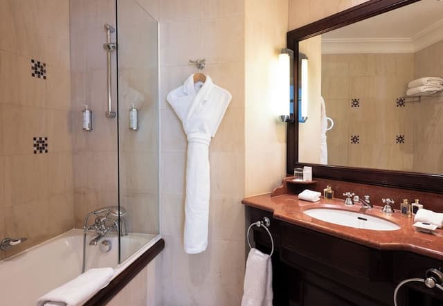 Junior Suite Eiffel view
