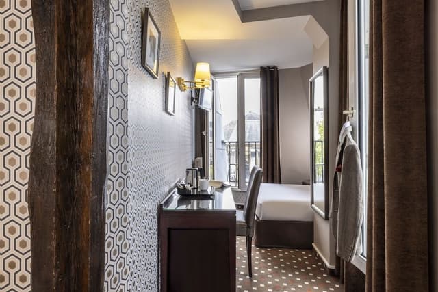 Superior Single Room with Balcony