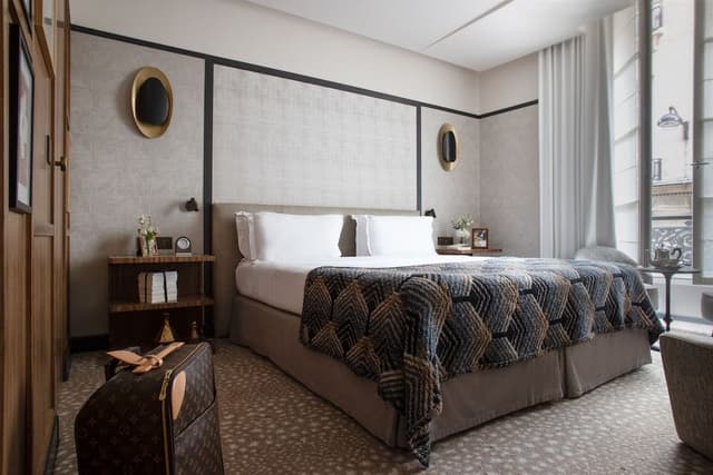 2 Bedrooms Apartment Club